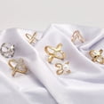 thumbnail image 4 of Hebilla de bufanda de seda tridimensional simple, joyería, hebilla de bufanda de perla multifuncional con diamantes de estilo coreano, hebilla de chal de tres anillos, accesorios de ropa, 4 of 6