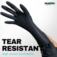thumbnail image 2 of Guantes desechables Beastek de nitrilo, 8 mil, sin polvo, negros, 50 unidades, 2 of 7