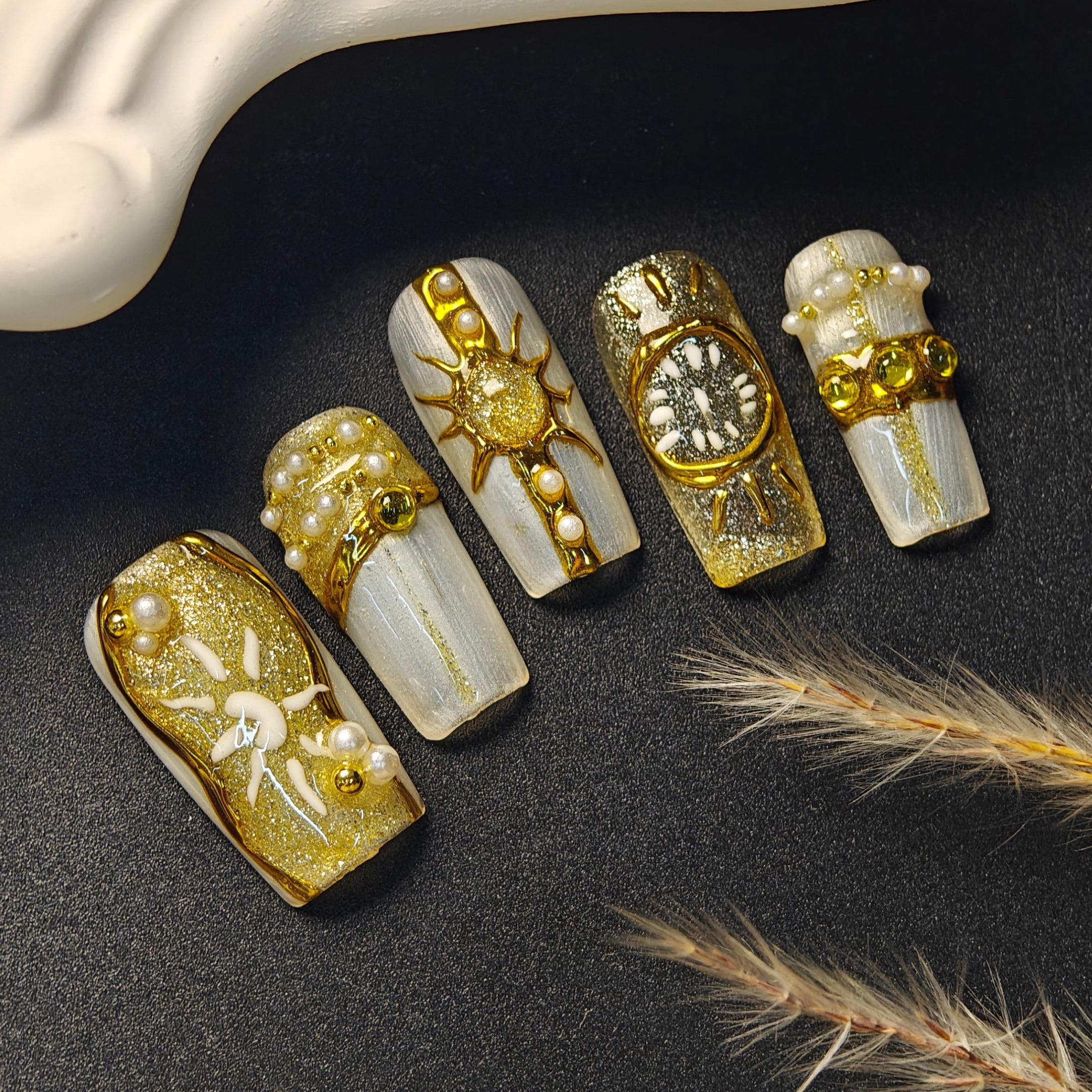 10pcs Square Medium Handmade Y2K Nails – White & Gold, Hand Drawn Sun & Moon Patterns, 3D Pearls & Gems, Summer Independence Day Press On Nails for Women