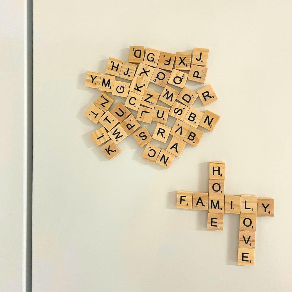 Lot De 100 Aimants En Bois Alphabet – Lettres Pour Réfrigérateur Ou Tableau Magnétique – Design Élégant – Néodyme Puissant – Cadeau Maison/Bureau – Adultes