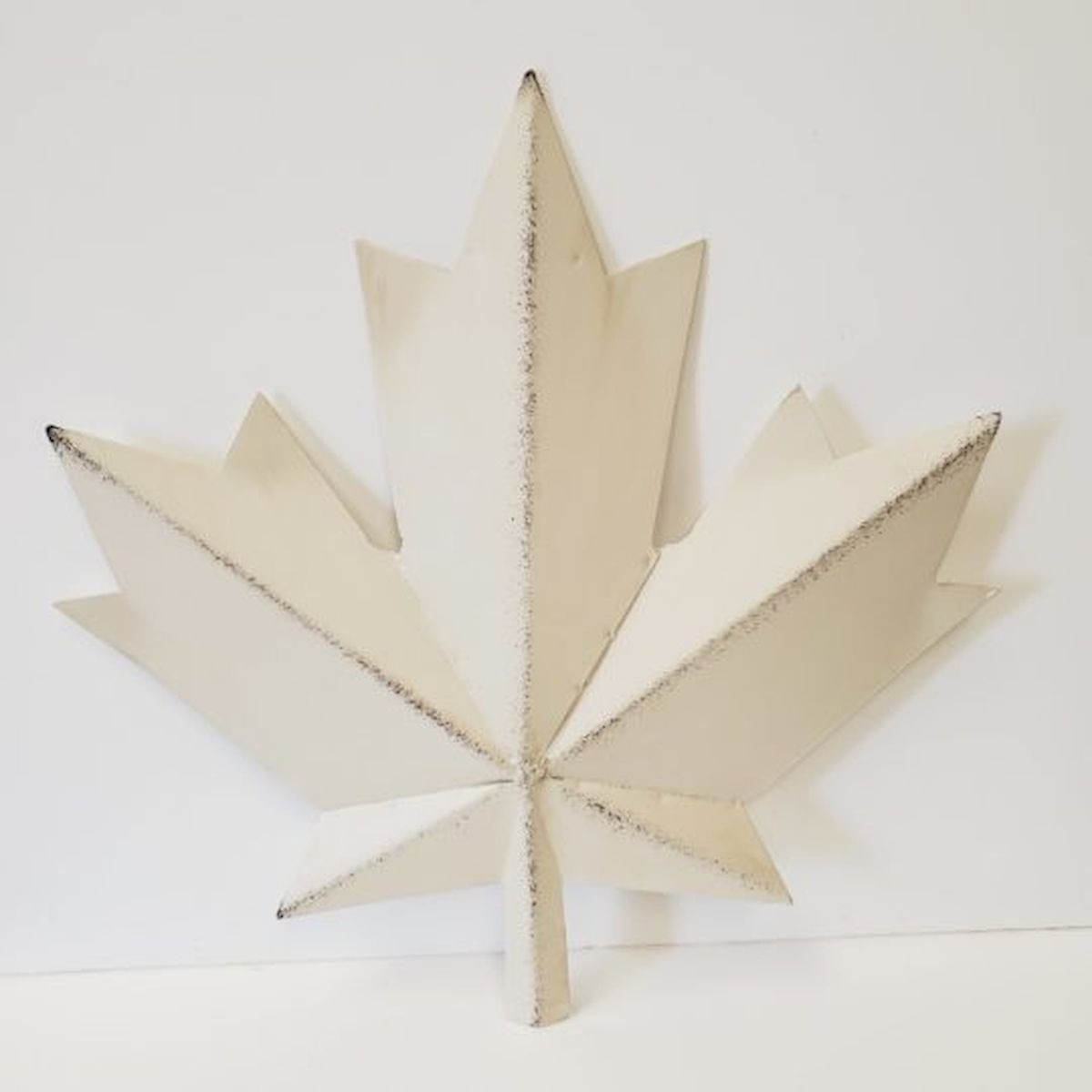15"White Metal Maple Leaf Wall Decor