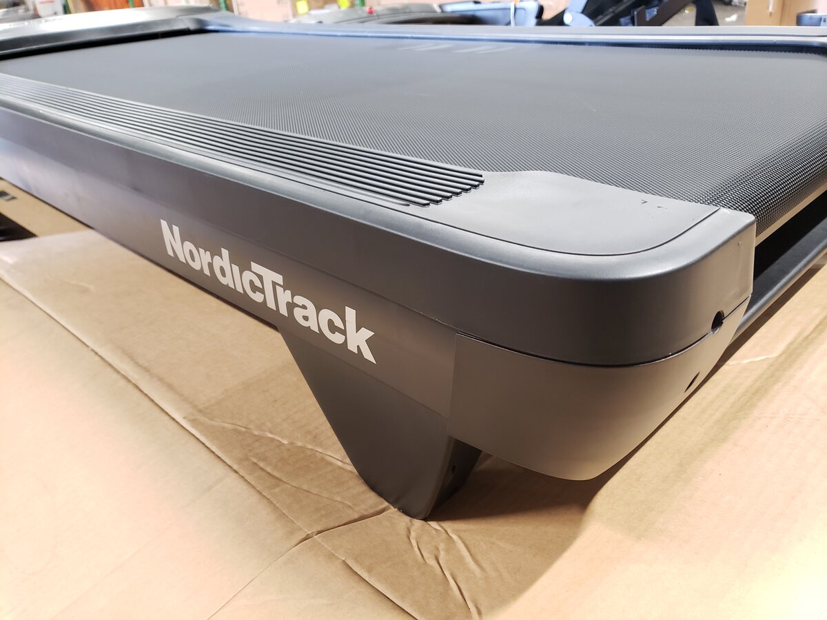 Restored NordicTrack Treadmill Commercial 1250 10" Tilting Touchscreen