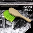 thumbnail image 3 of Cepillo Corto para Limpieza de Exteriores Major Wheel Mango Corto, 3 of 5