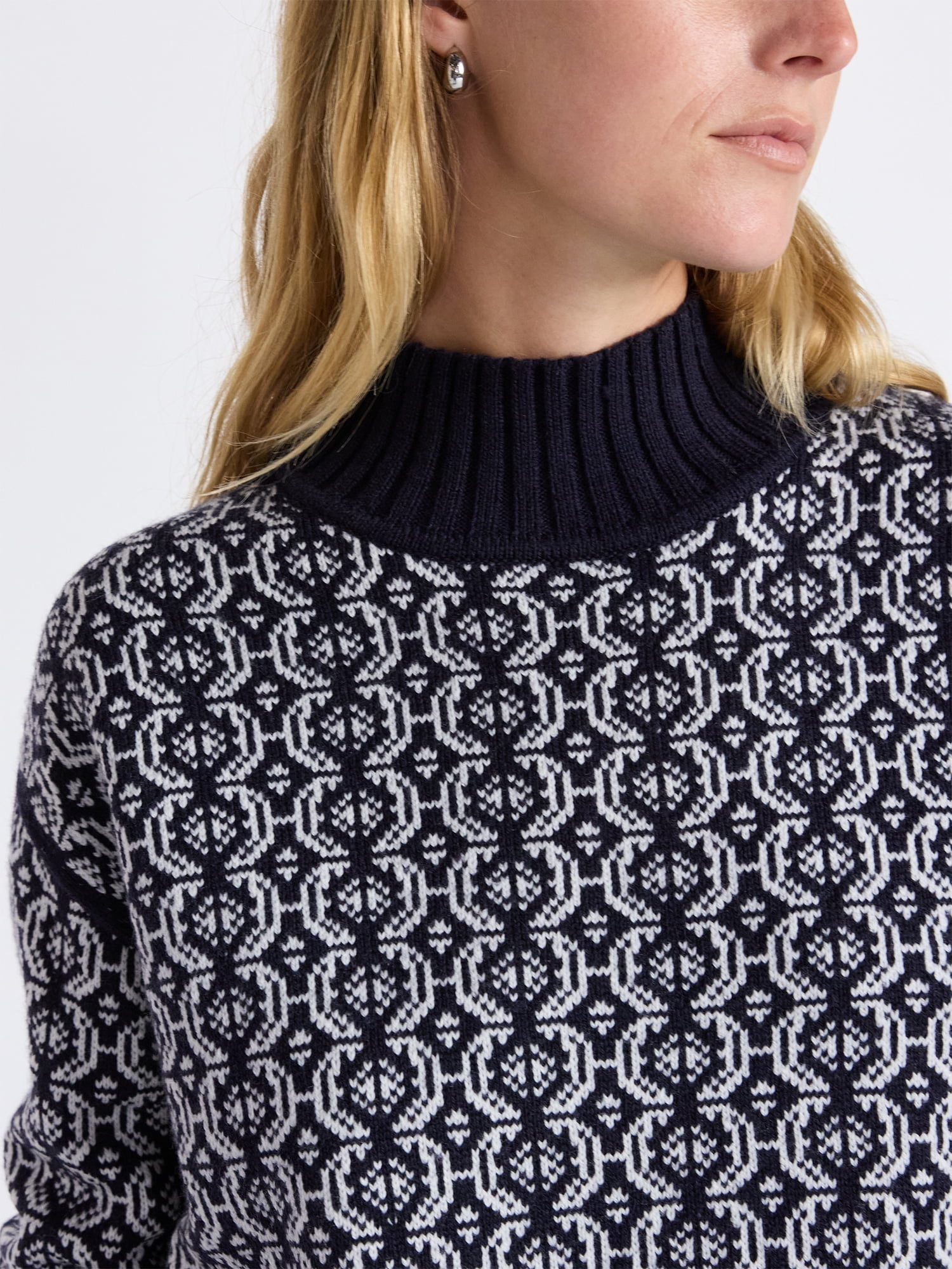 Free Assembly Women's Patterned Mock Neck Sweater with Tall Cuffs, Midweight, Sizes XS-XXL