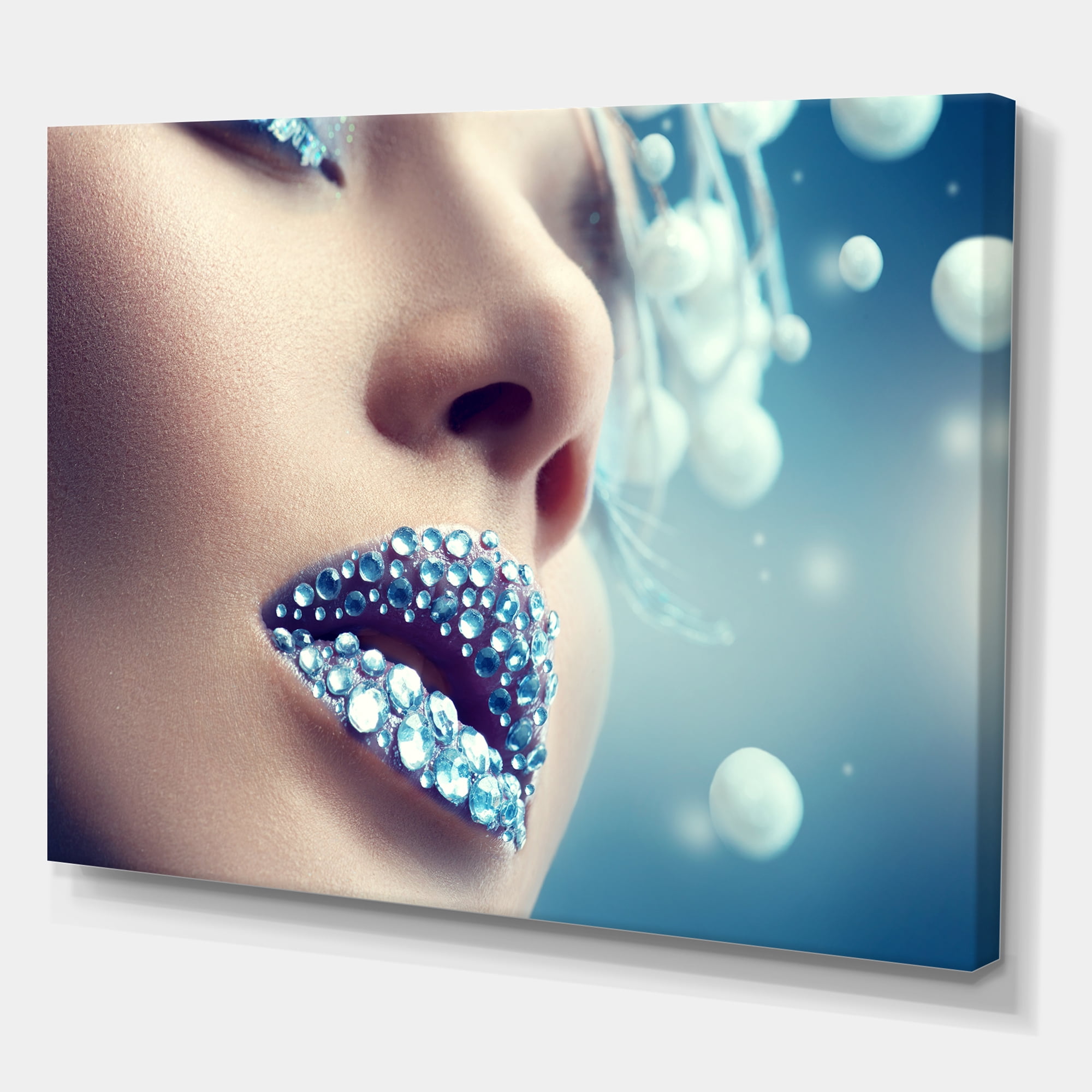 Designart ' Close-Up Of Gems On Female Lips ' Modern Canvas Wall Art Print