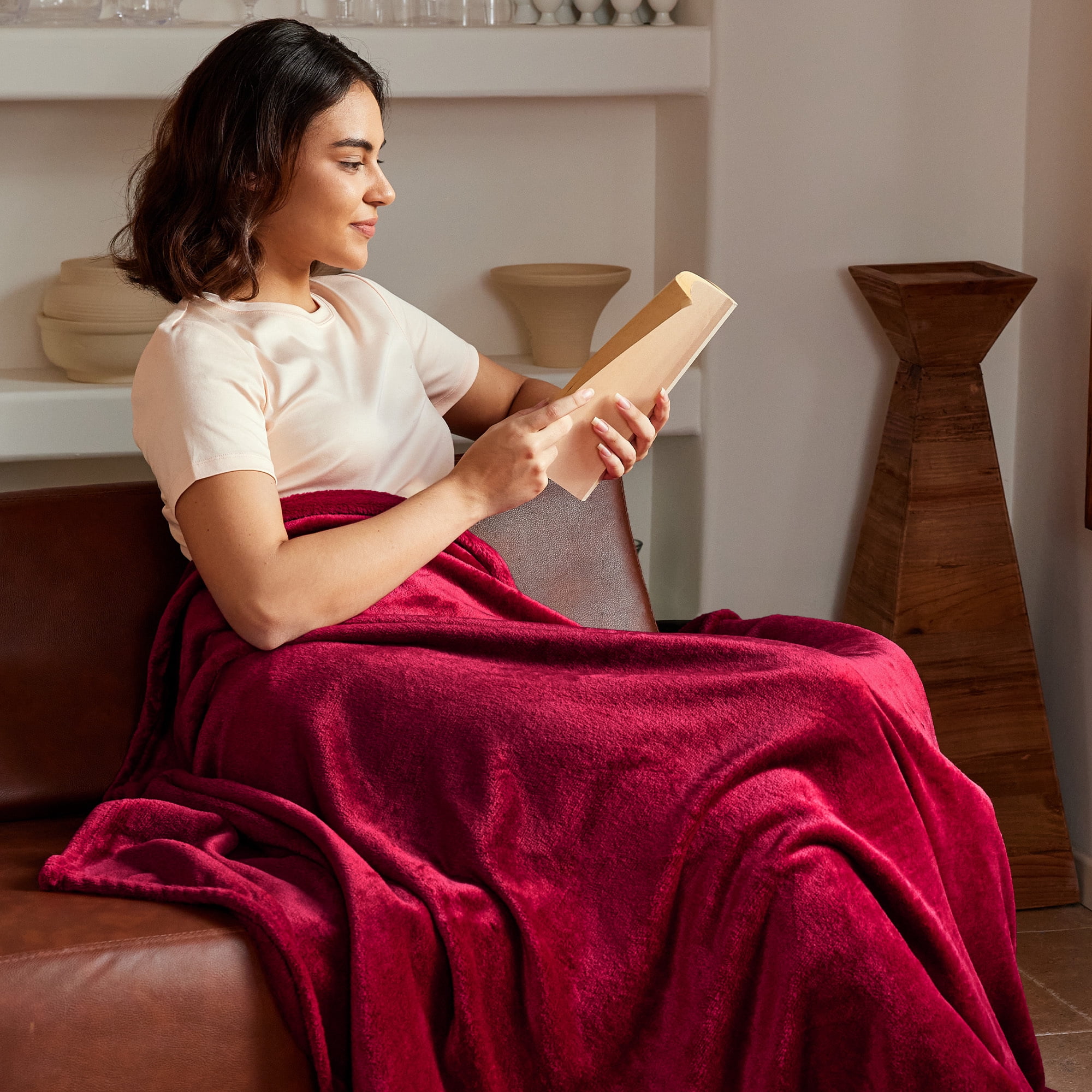 Exclusivo Mezcla Twin Size Flannel Fleece Velvet Plush Bed Blanket as Bedspread, Coverlet, Bed Cover (60"x80", Burgundy)
