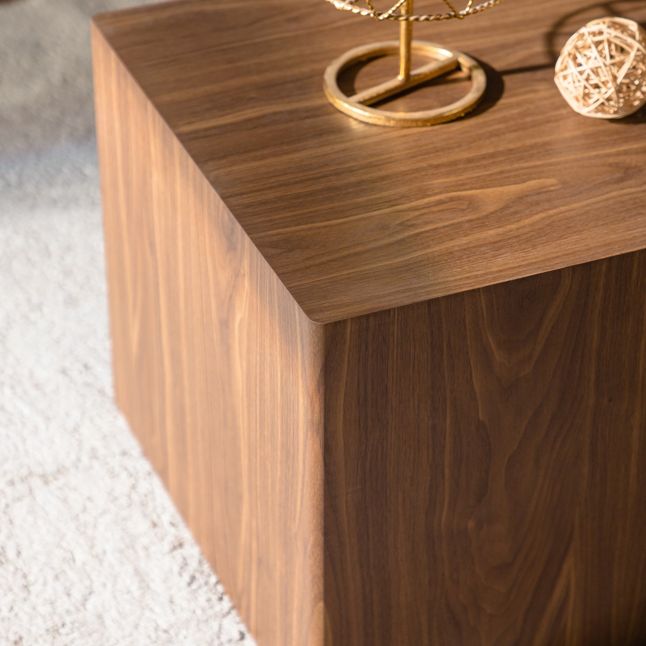 Noble House Carl Nesting Cube Coffee Tables, Modern Wooden Grain Side Tables for Small Spaces, Walnut, Set of 2