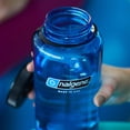 thumbnail image 2 of Botella de agua Nalgene Sustain Tritan sin BPA 946 ml, color azul pizarra, 2 of 6