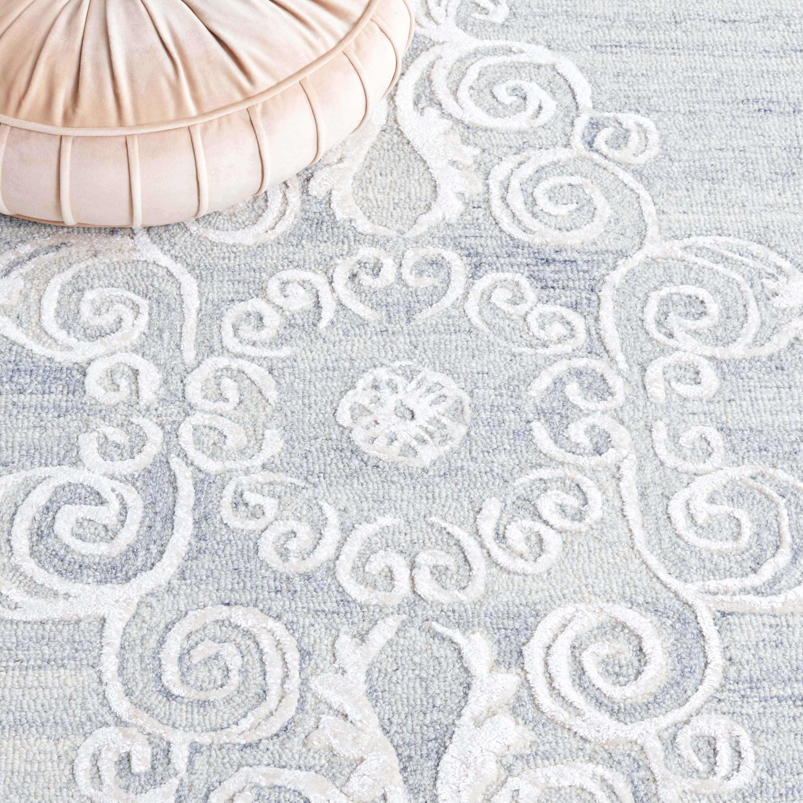 SAFAVIEH Glamour Euler Abstract Area Rug, Silver/Ivory, 5' x 8'