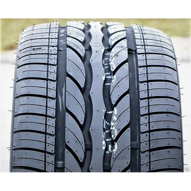 Leao Lion Sport UHP 225/35R19 W Tire 88
