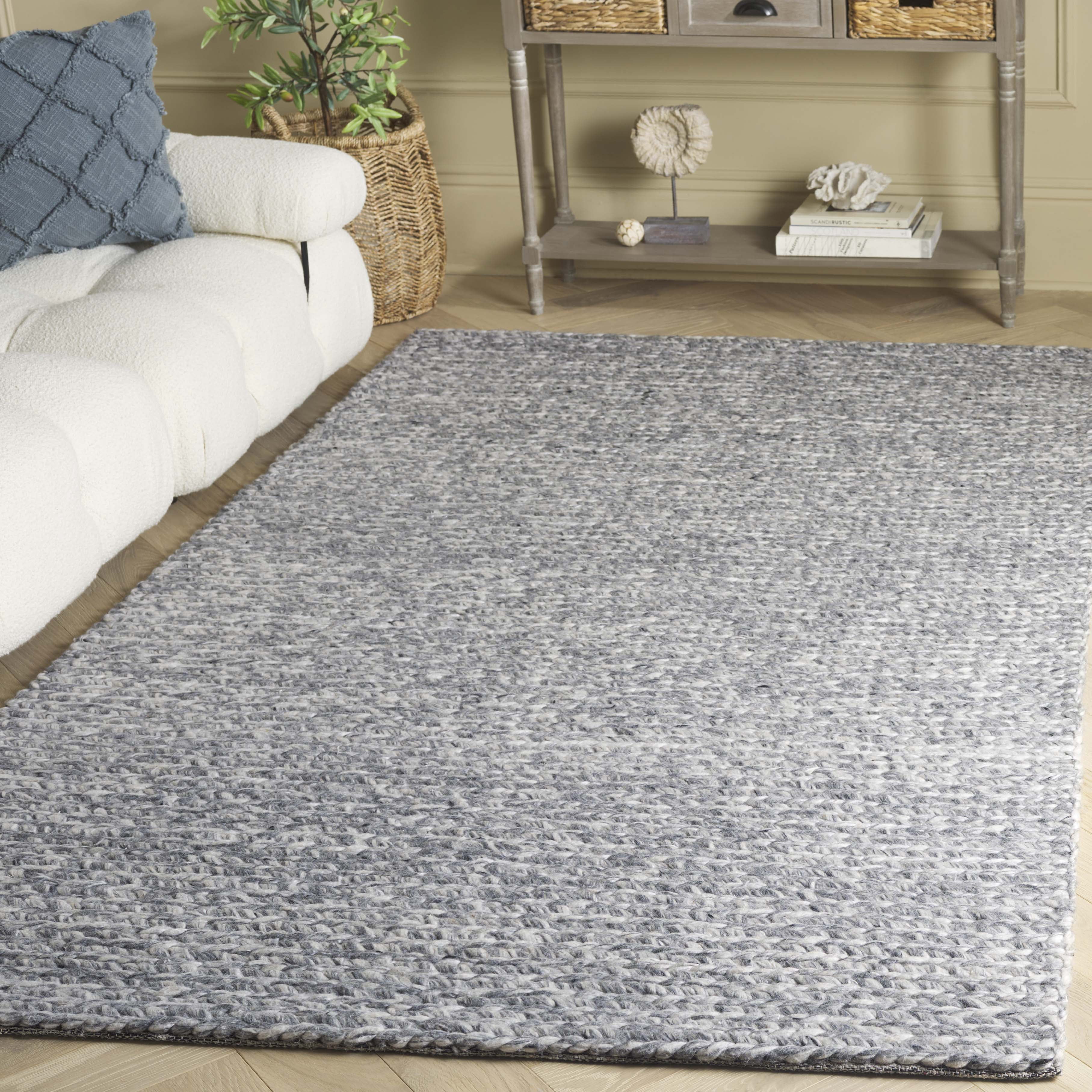 SAFAVIEH Natura Bedinn Distressed Area Rug, Gray/Ivory, 6' x 6' Square