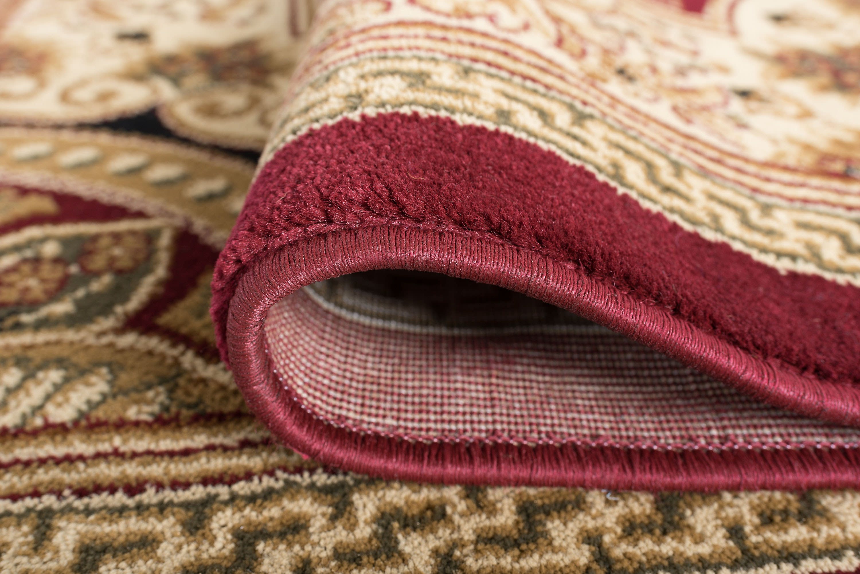 Sensation Traditional 5' x 7' Red and Beige Polypropylene Indoor Area Rug