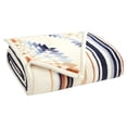 thumbnail image 3 of Manta Reversible de Peluche Pendleton - 127 cm x 178 cm (1, Rayas Savanna), 3 of 3