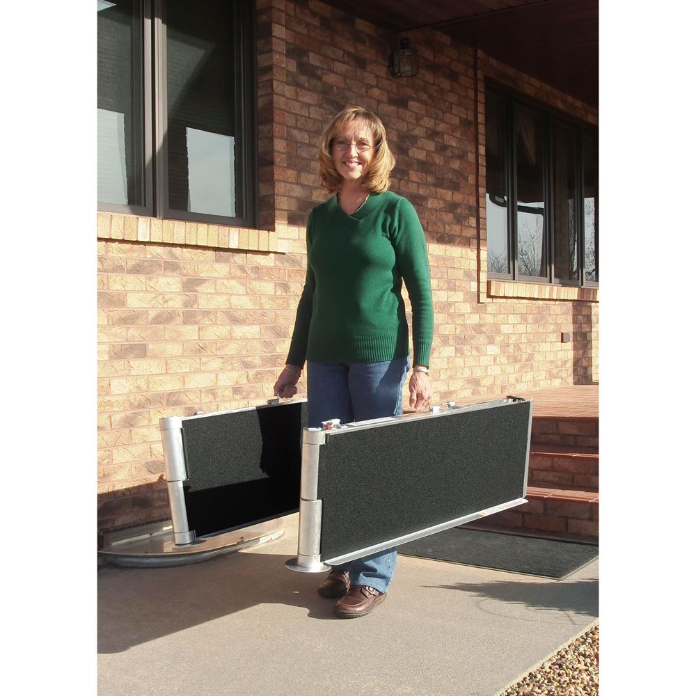 Prairie View Industries WCR630 Portable Multi-fold Ramp, 6 ft x 30 in - image 4 of 6