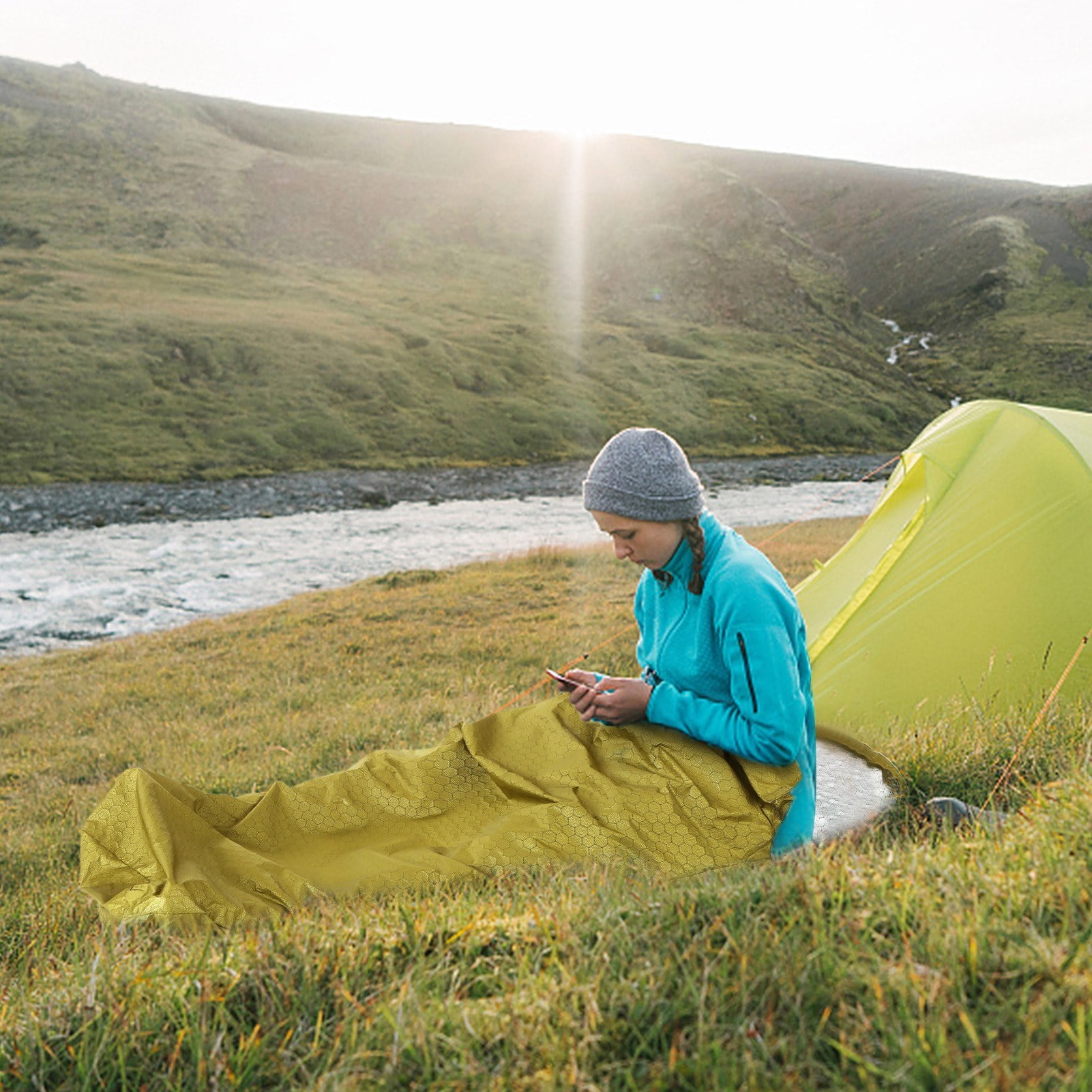Lightweight Waterproof Thermal Sleeping Bag for Camping and Hiking