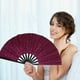 thumbnail image 3 of Abanico plegable de purpurina de 33 cm con bolsa - Succión magnética estilo Kung Fu - Multiusos para danza, Hanfu, estudiantes - Diseño antiguo para niños y adultos, 3 of 5