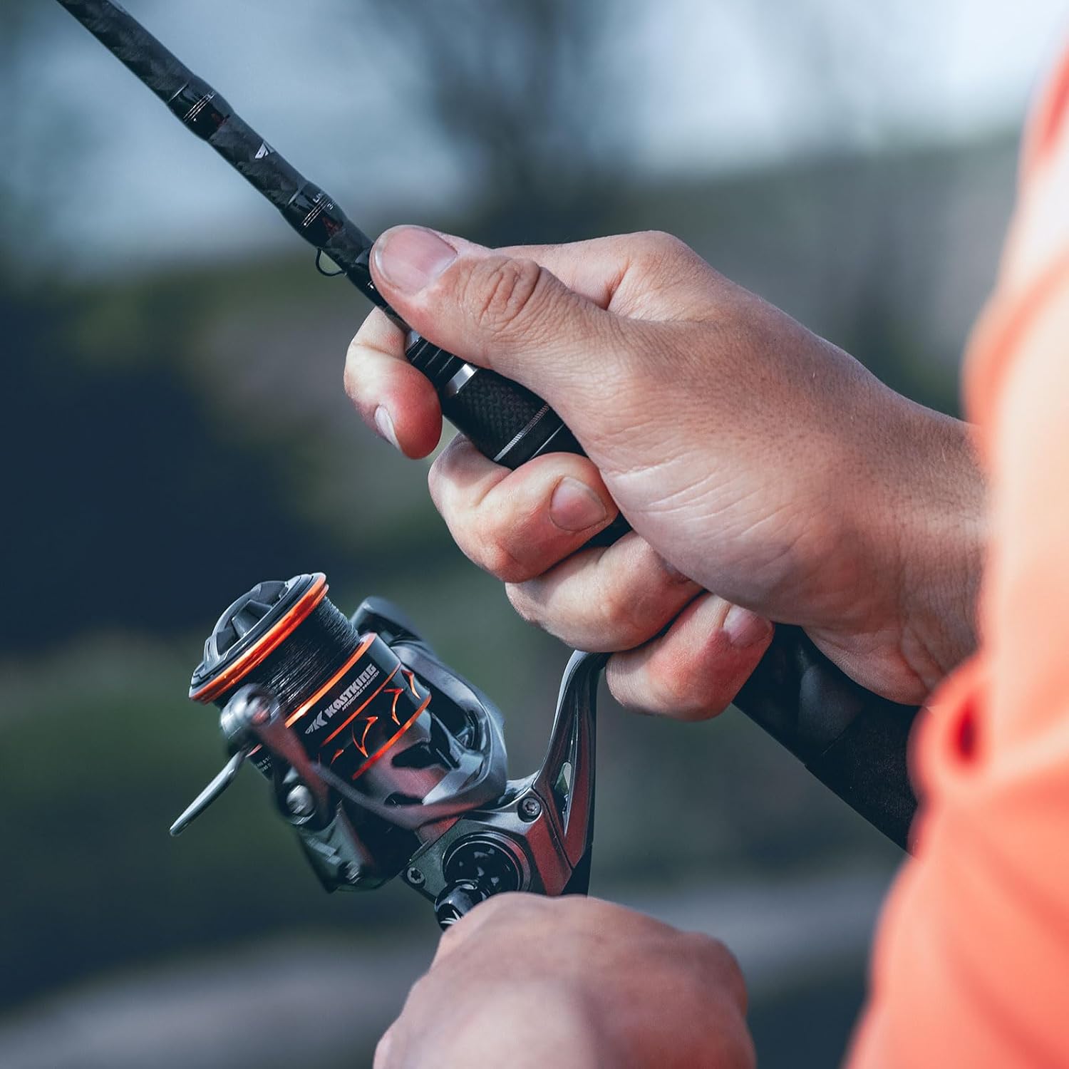 KastKing Carbon Spinning and Ice Fishing Reel 1000 SFS Carbon Body, lightweight and weighs 4.6 Oz, Full carbon fiber frame, 6.2:1 Gear Ratio-Kestrel