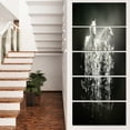 thumbnail image 1 of Fantasy Chevaux Blancs sur Fond Noir - Impression sur Toile d'Animal, 1 of 3
