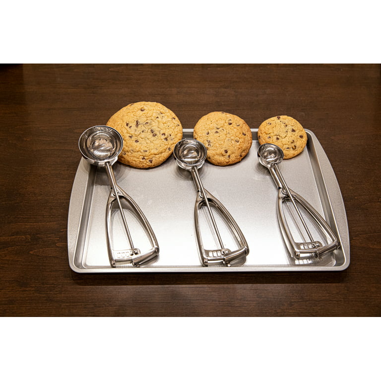 Jenaluca Cookie Scoop - Mini Cupcake Scoop - 18/8 Stainless Steel - Medium