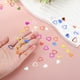 thumbnail image 4 of 1200Pcs Confeti en forma de corazón, confeti brillante para decoración de mesa, 0.5x0.6", 0.4x0.4", dorado, 4 of 5