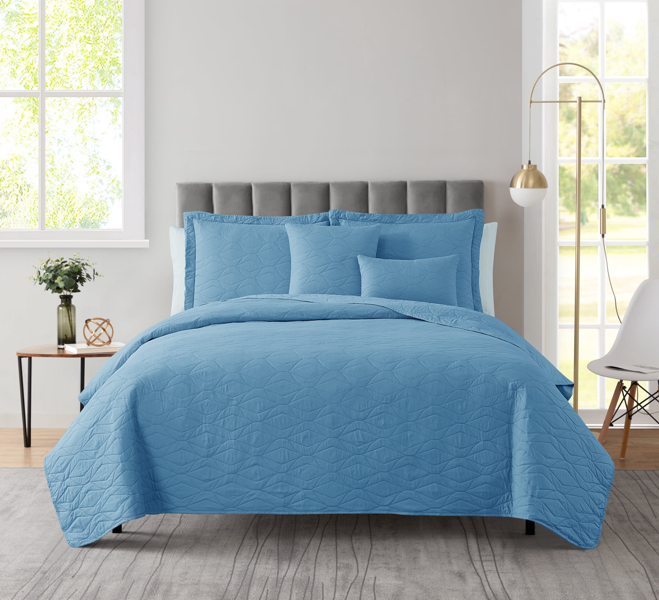 Nestl 4 Piece Quilt Set Twin with Pillow Shams and Euro Shams, Soft Microfiber Lightweight Bedspread Coverlet, Modern Style Ellipse Weave Bed Cover, Blue Heaven
