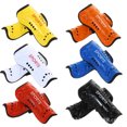 thumbnail image 2 of 1 par de espinilleras con correas de fútbol, protector de pantorrilla ligero y profesional para niños y adultos, accesorios de fútbol, 2 of 5