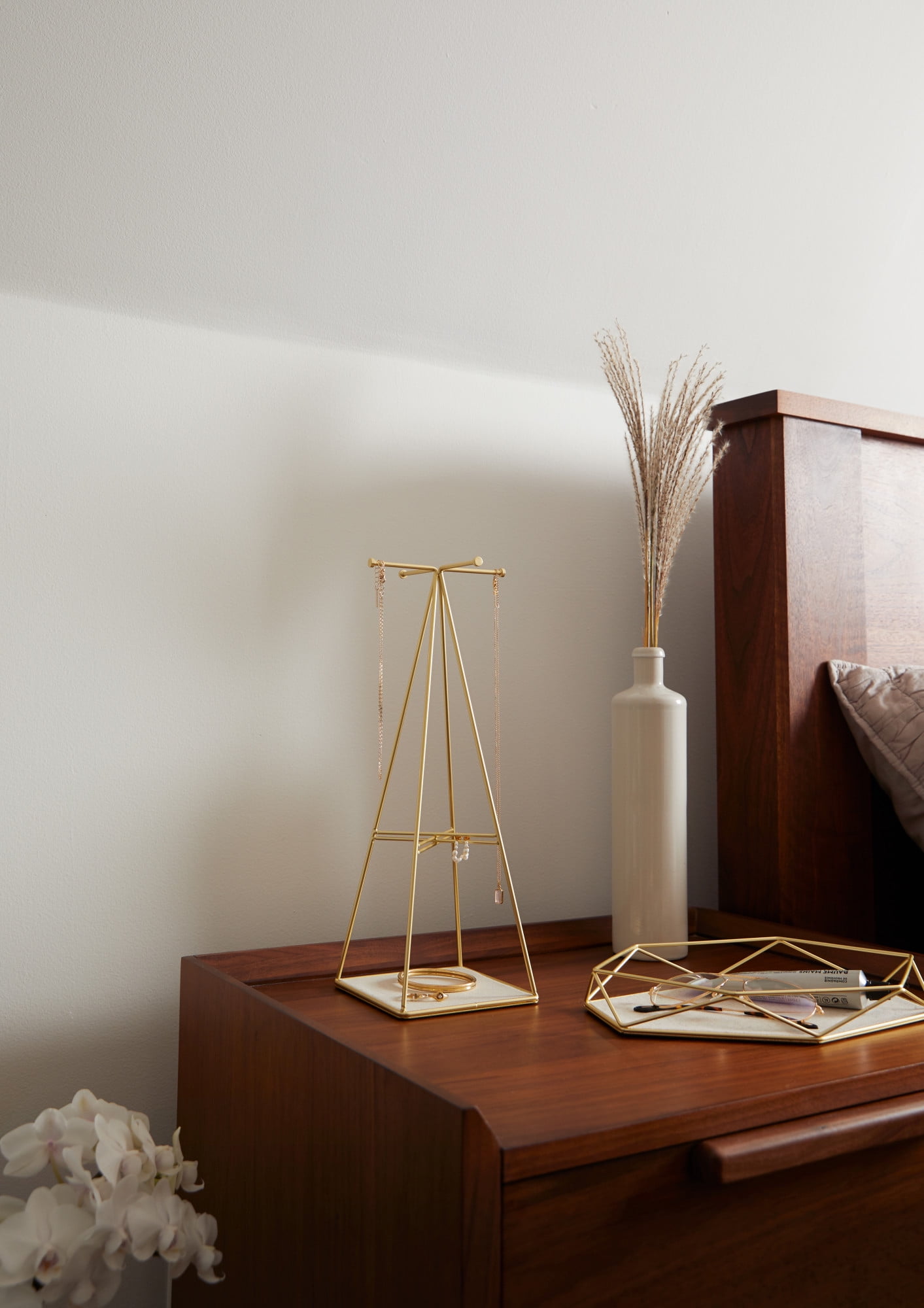 Umbra prisma shop jewelry stand