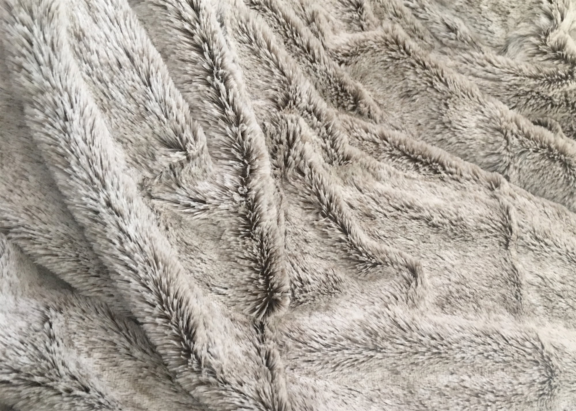 Luxury Grey Faux Fur Throw Blanket and Back Fleece