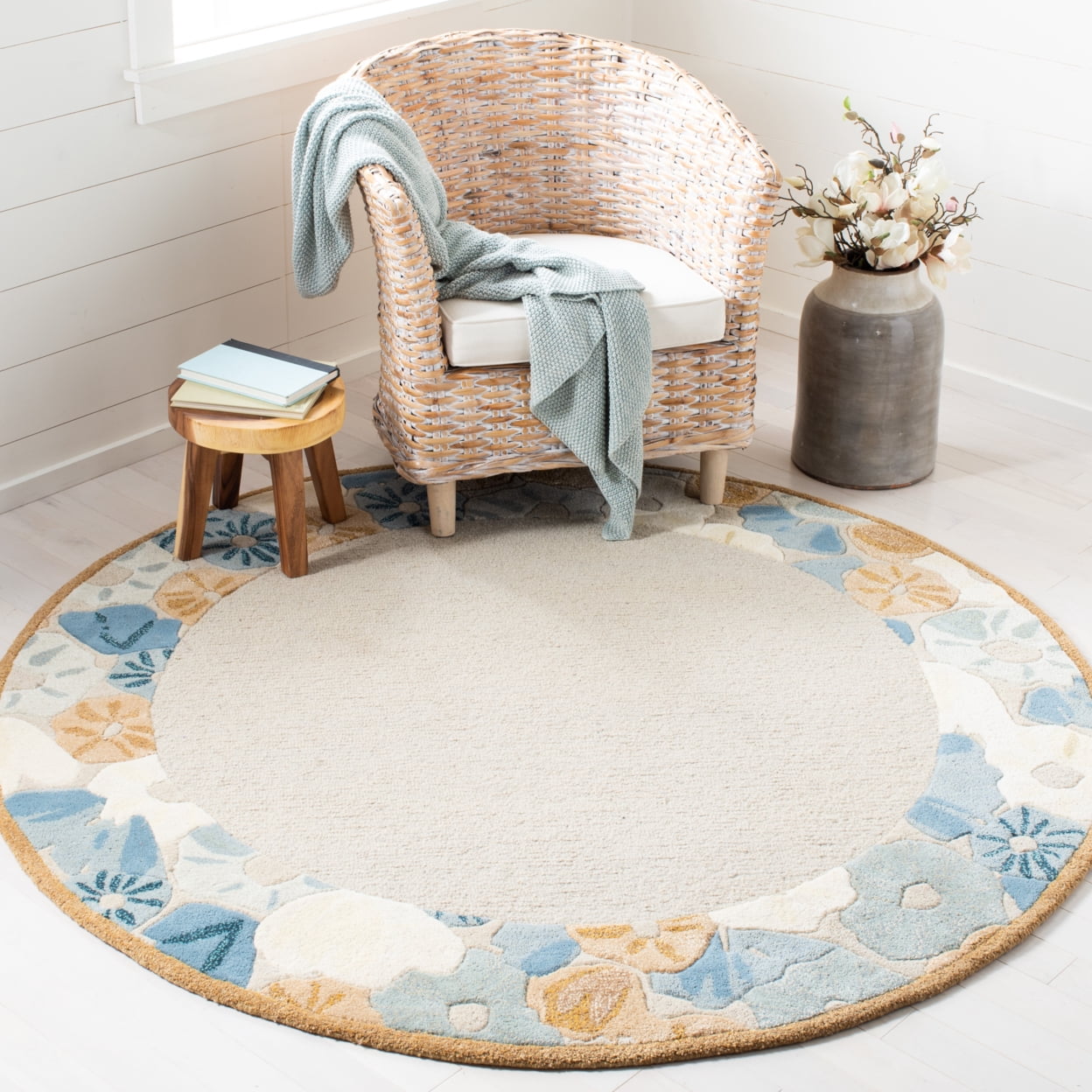 SAFAVIEH Martha Stewart Poppy Floral Border Area Rug, Cornucopia Beige, 5' x 8'