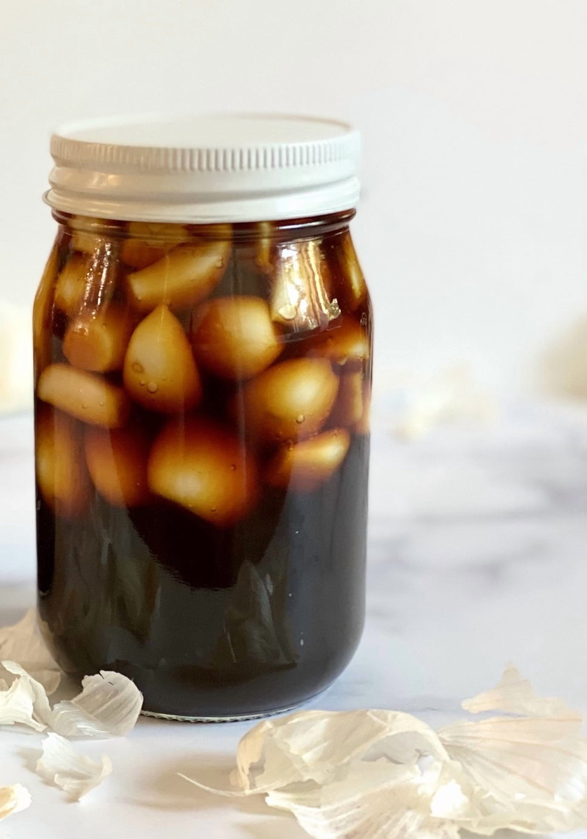 Pickled Peeled Garlic in Vinegar One (1) Glass Jars Nt.Wt. 35.3oz
