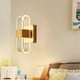 thumbnail image 4 of Lámpara de Pared Acrílica para Interiores, Candelabro LED Montado en La Pared Moderno para Escaleras de Pasillo de Dormitorio , Líneas de rayas doradas, 4 of 9