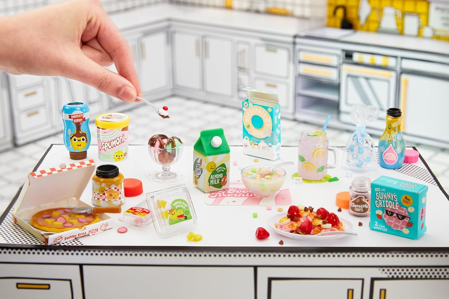 MGA's Miniverse Make It Mini Food Multipack, Collectibles, DIY, Resin Play, Replica Food, Not Edible, 8+