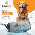 thumbnail image 2 of Toalla para perros PAWPUP 140 x 71 cm de microfibra gris con bolsillos, 2 of 7