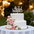 thumbnail image 4 of Decoración de tarta de madera Tisbonsy Almost Married para tartas de boda, 4 of 5