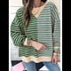 thumbnail image 4 of Sudadera Informal de Larga para Mujer, con Bloques de Color, Hombros Caídos, Cuello Redondo y Gran Tamaño. Verde L, 4 of 7