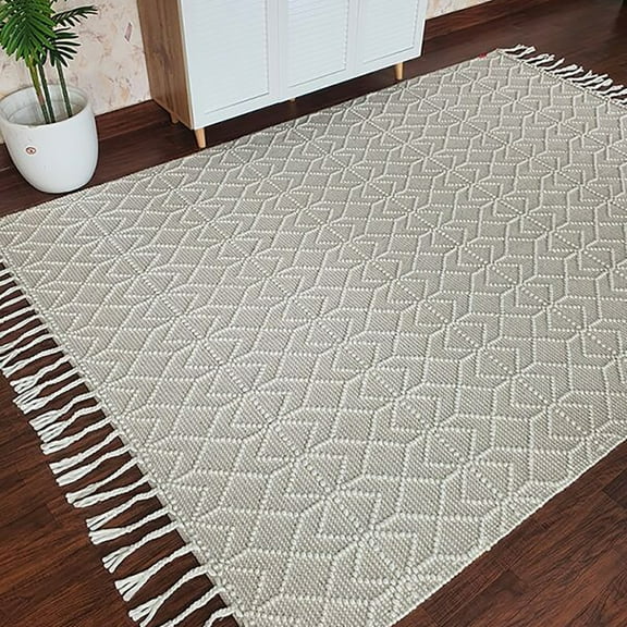 Ramsha Handmade Beautiful Woven Rug with Fringes - SRN 007