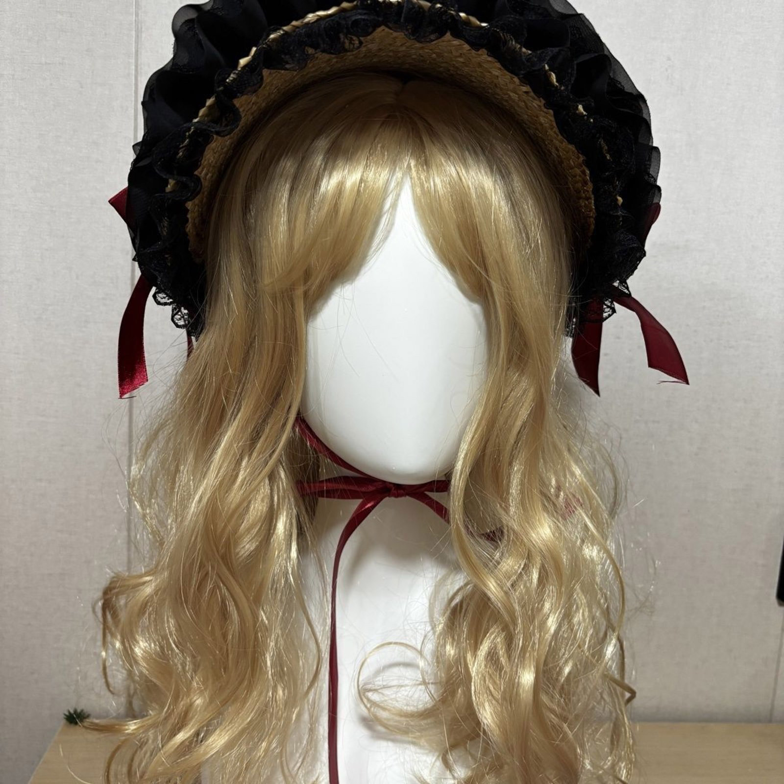 Woven Straw Bonnet Hat Adjustable Ribbon Necktie Hat for Theme Event Dressingup Roleplay Headwear For Masquerades Party