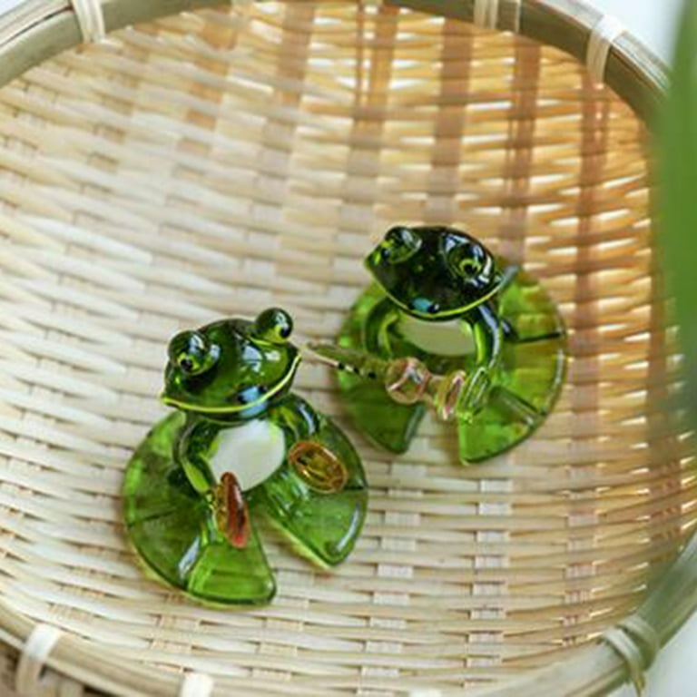 Green Frog on Lily Pad, Blown Glass Frog figurine, blown glass frog animal  sculptures