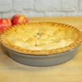 thumbnail image 3 of Meyer - BakeMaster Nonstick Pie Pan (23cm/9in), 3 of 3