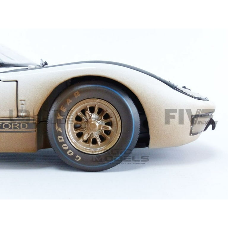 1966 Ford GT40 Mk II ミニカー 1/18 1966 Ford GT40 MK II Shelby Collectibles 1:18 Scale Blue