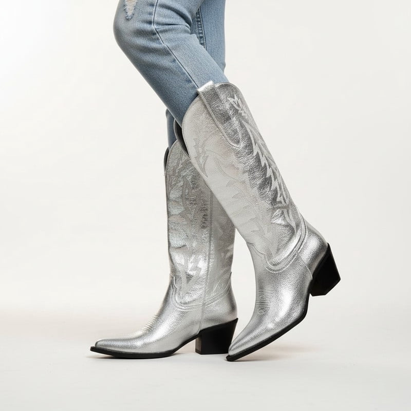 Women’s Embroidery Stacked Heel Western Boots