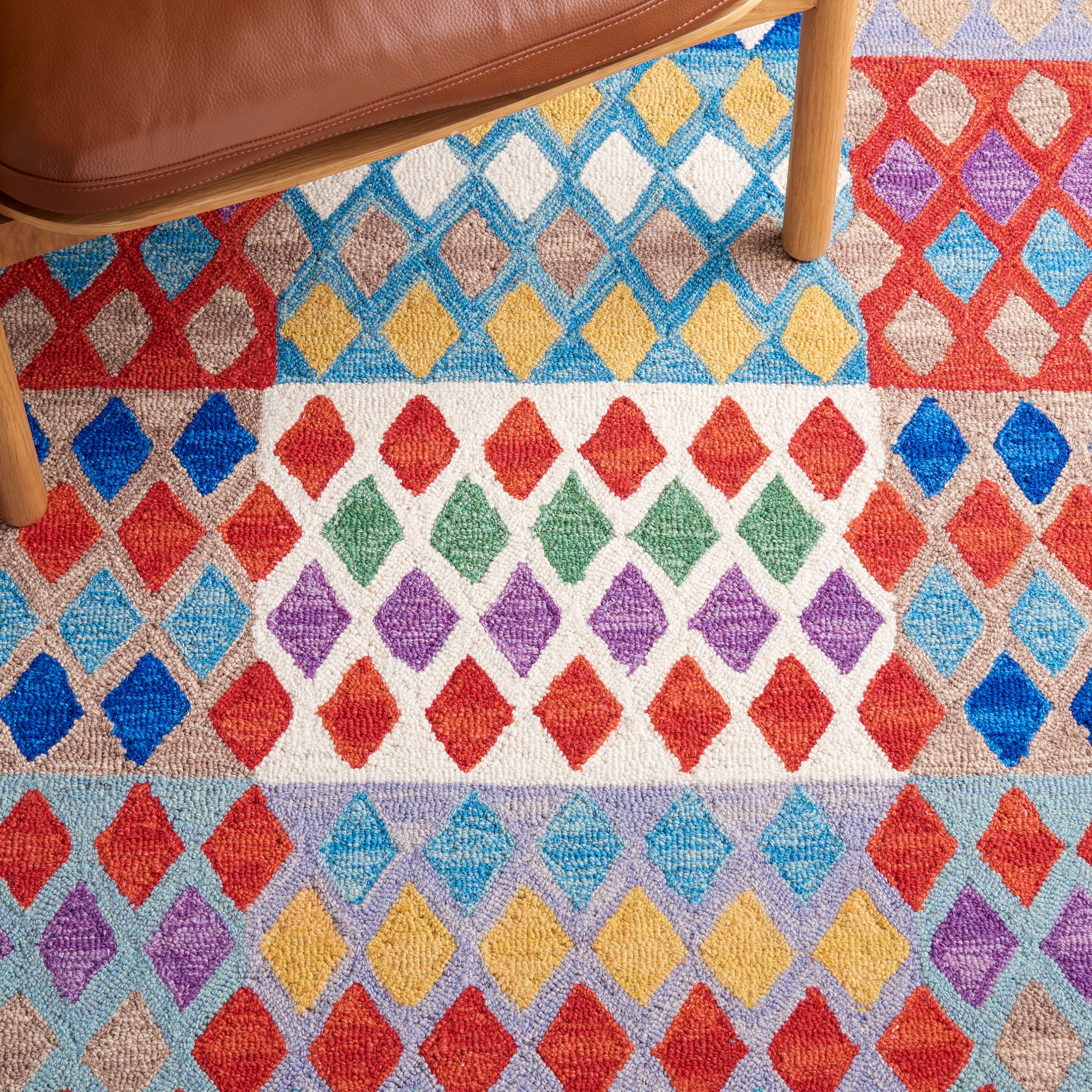 SAFAVIEH Aspen Ludwig Tribal Area Rug, Red/Blue, 7' x 7' Square