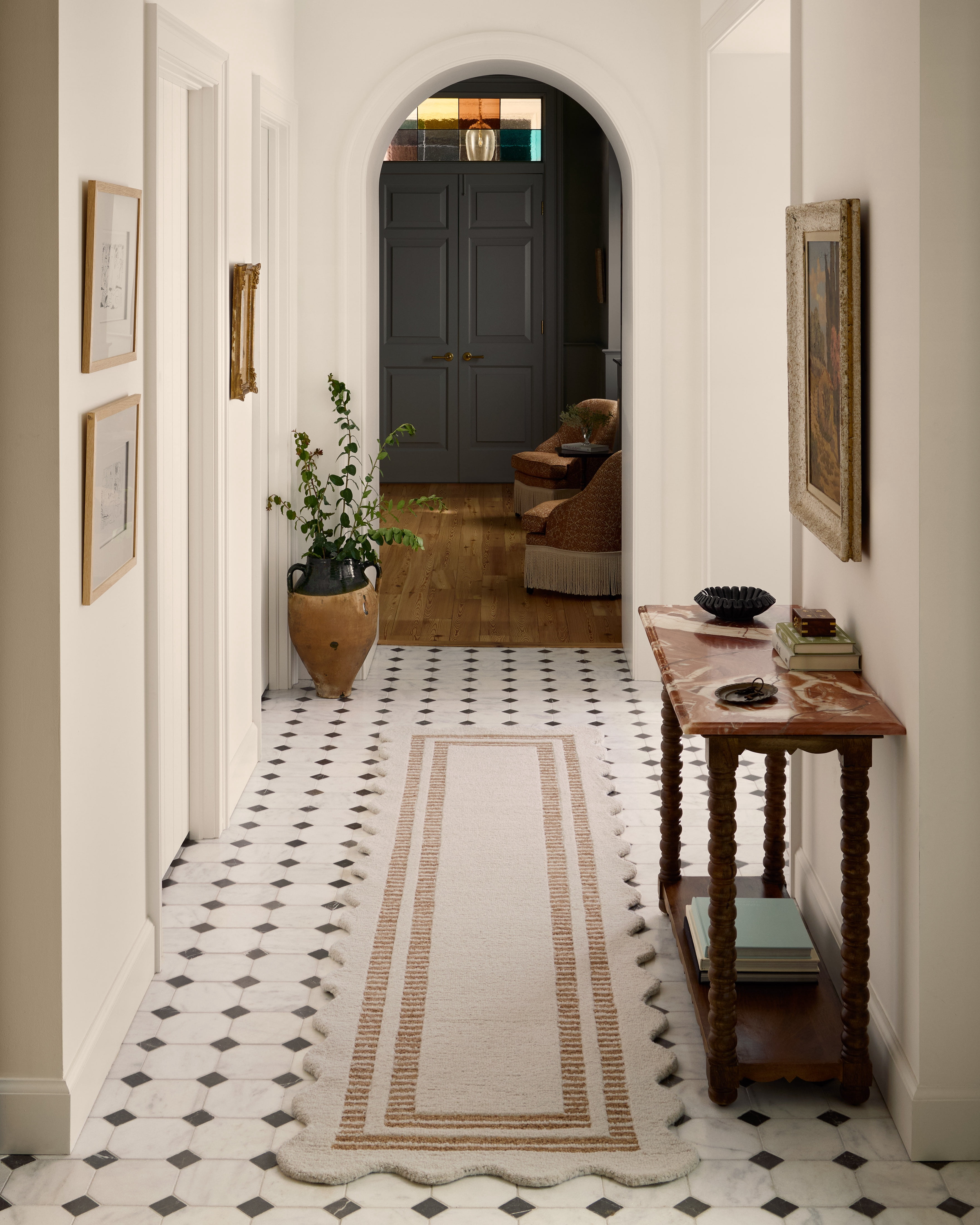 Chris Loves Julia x Loloi Scottie Ivory / Rust 7'-9" x 9'-9" Area Rug