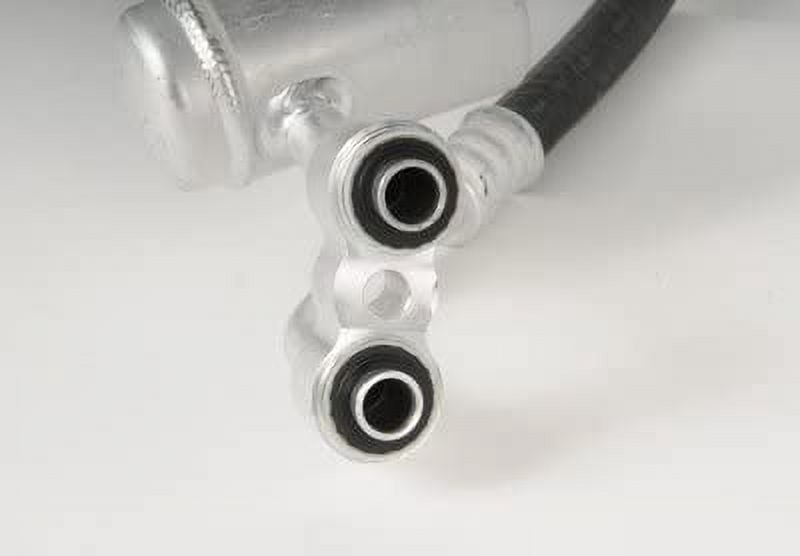 ACDelco GM Genuine Parts Air Conditioning Compressor and Condenser Hose Assembly 15-32582