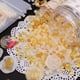 thumbnail image 4 of Grano de cera de laca de lágrimas de cola de pez de cuentas de cera transparente para invitación, 4 of 6