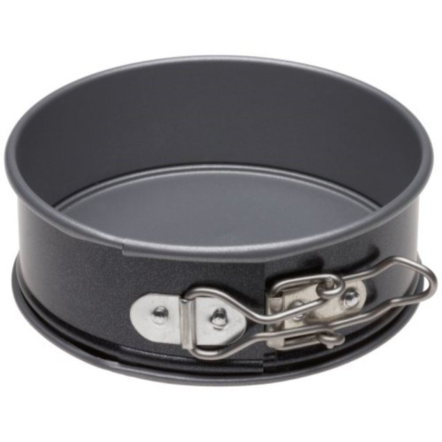 Kaiser Bakeware Noblesse Mini 41/2 Inch Nonstick Springform Pan