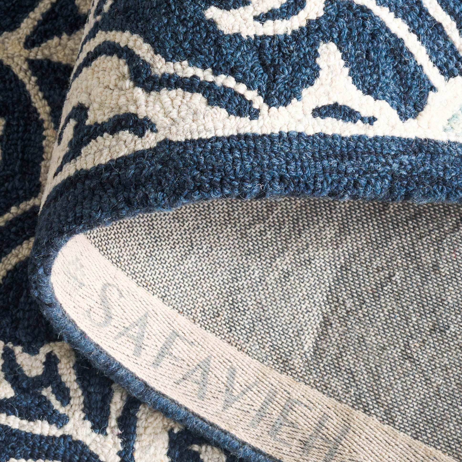 SAFAVIEH Roslyn Aleta Geometric Runner Rug, Navy/Light Blue, 2'3" x 8'