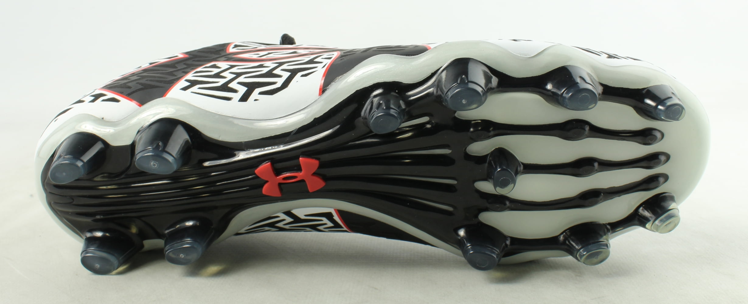 New Under Armour Mens Ua Clutchfit Force 2.0 Fg White Soccer Cleats Size 7 New Under Armour Mens Ua Clutchfit Force 2.0 Fg White Soccer Cleats Size 7