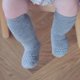 thumbnail image 5 of Calcetines antideslizantes perfke Para Recién Nacidos Gris oscuro, 5 of 9