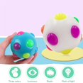 thumbnail image 4 of Bola Luminosa Para Apretar, Juguete De Descompresión, Ejercicio De Mano, Juguete Sensorial Para Niños Y Adultos Moyic FN006276-00, 4 of 6
